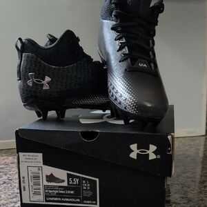 Under Armour Kids Black/ Gray  Football Cleats